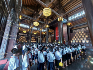 HÀNH TRÌNH VỀ ĐỊA CHỈ ĐỎ “ĐỀN GIA ĐỊNH” VÀ HỌC TẬP, TRẢI NGHIỆM TẠI KHU DÃ NGOẠI GREEN PARK