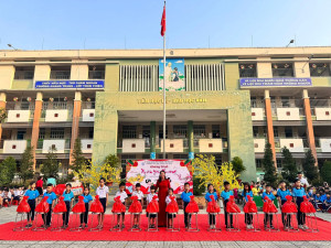 TRƯỜNG TIỂU HỌC CHÁNH PHÚ HÒA TỔ CHỨC CHƯƠNG TRÌNH XUÂN YÊU THƯƠNG