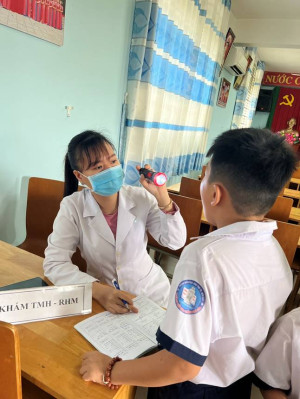 Trường Tiểu học Chánh Phú Hòa Tổ Chức Khám Sức Khỏe Định Kỳ Cho Học Sinh