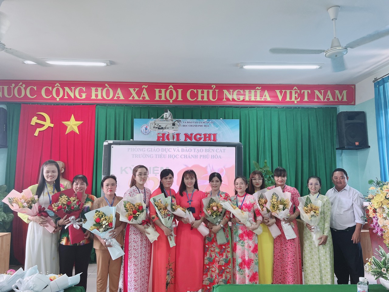 TRƯỜNG TH CHÁNH PHÚ HÒA TỔ CHỨC  HỘI NGHỊ CÁN BỘ VIÊN CHỨC NĂM HỌC 2022 – 2023