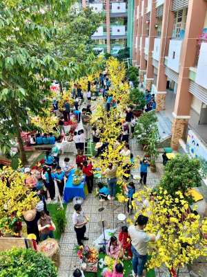 TRẢI NGHIỆM CÙNG CON VỚI CHỦ ĐỀ “TRANG TRÍ HOA MAI MỪNG XUÂN GIÁP THÌN 2024”