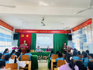 TỔ CHỨC HỘI THI THIẾT KẾ THIỆP " CHÀO MỪNG NGÀY NHÀ GIÁO VIỆT NAM 20/11