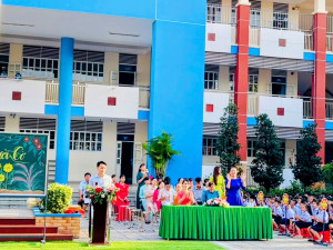 SINH HOẠT DƯỚI CỜ TUẦN 28