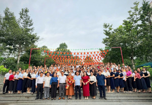 LÃNH ĐẠO ĐỊA PHƯƠNG GẶP GỠ ĐỘI NGŨ  TRƯỜNG TIỂU HỌC CHÁNH PHÚ HÒA SAU SẮP XẾP