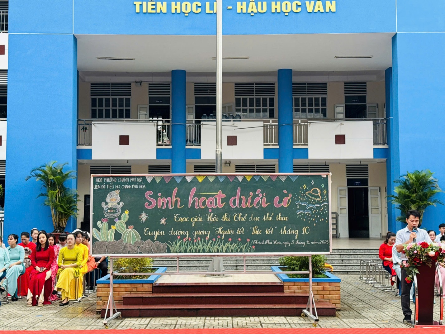 SINH HOẠT DƯỚI CỜ TUẦN 9