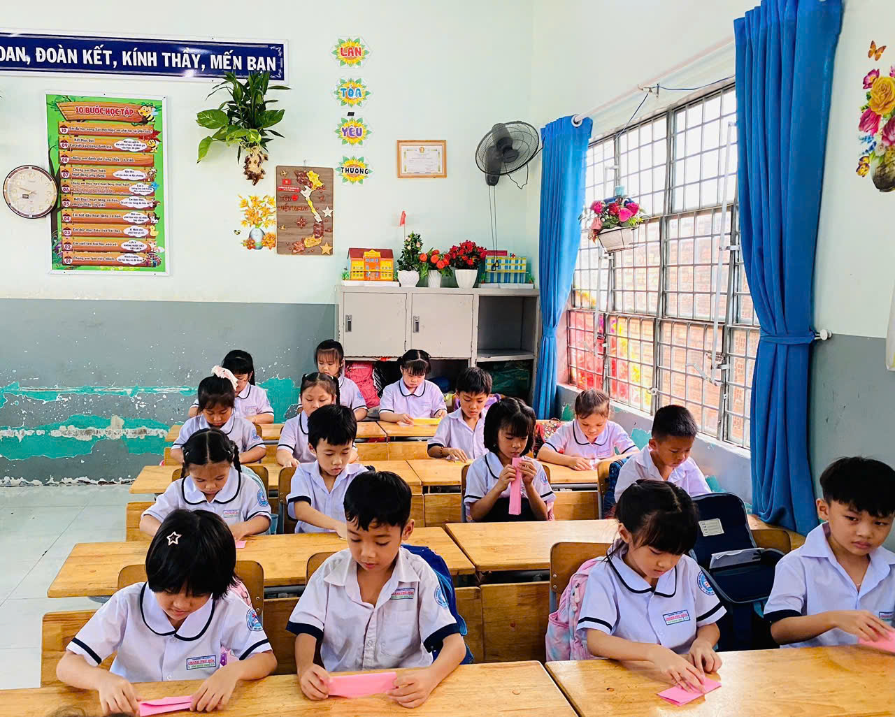 HOẠT ĐỘNG DẠY VÀ HỌC CÁC MÔN KỸ NĂNG STEM LỚP 2